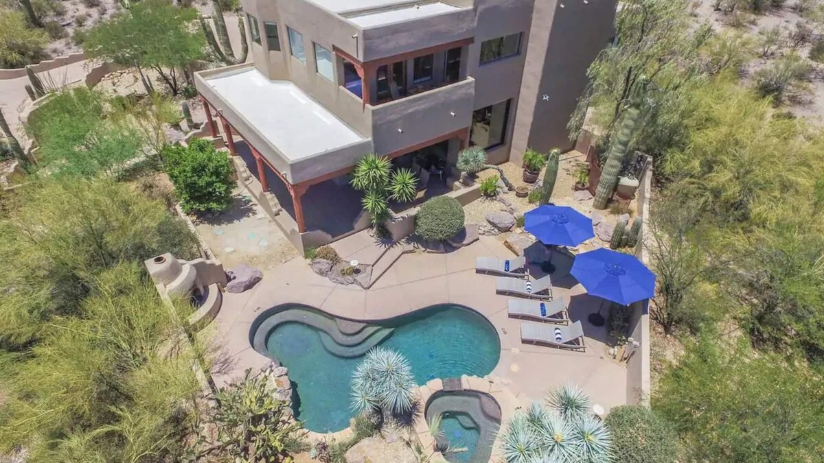 Sundance Estates House | Fabulous Luxury Home on Quiet 2 acres
