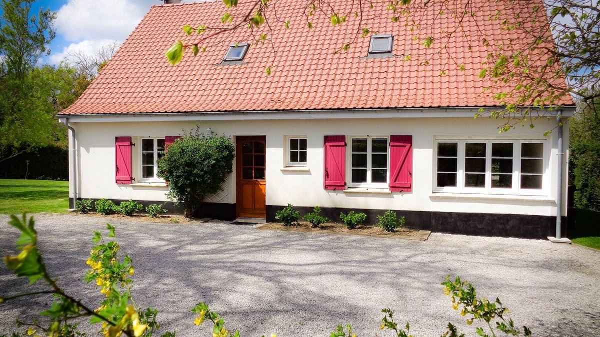 Tingry Other | Fabulous rural holiday home near many beautiful beaches. 5 bedrooms.
