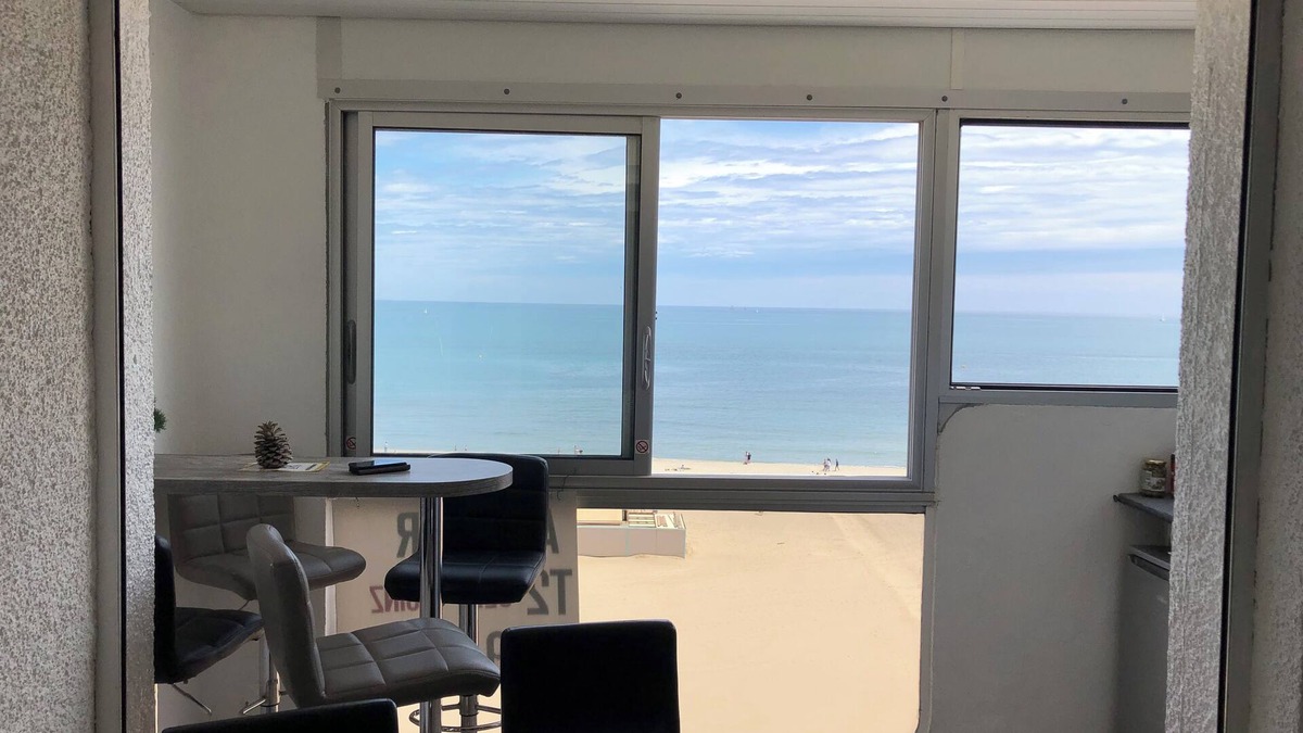 Mediterranee Apartment | Face à la Mer Pour 4pers, Wifi Bbox, Parking Privé, Loggia vue sur le Canigou