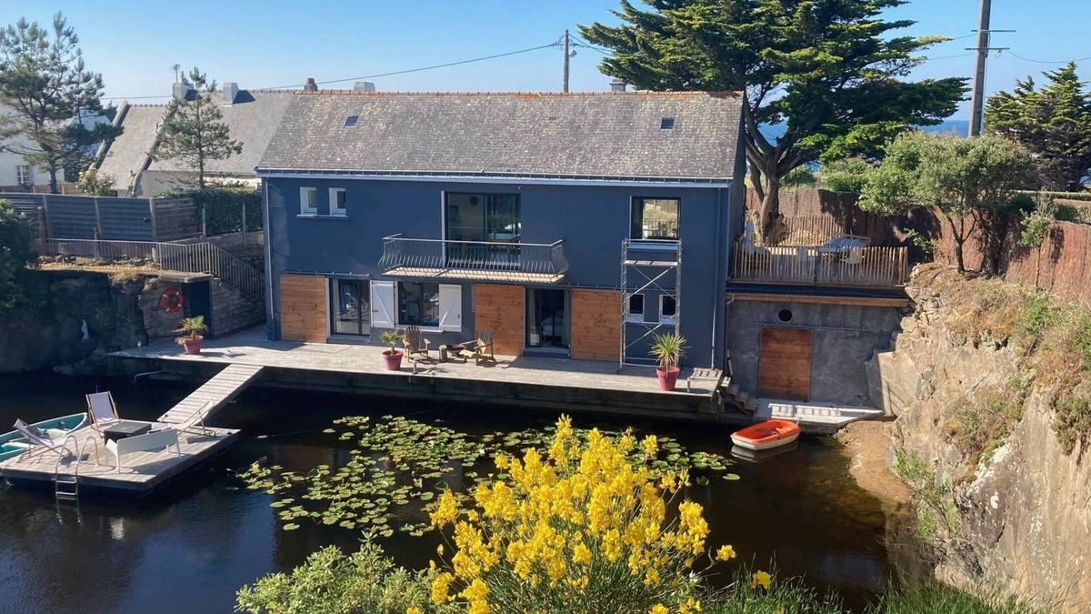 Batz-sur-Mer House | Facing the sea, wild coast, pond, house with sauna for 8 people