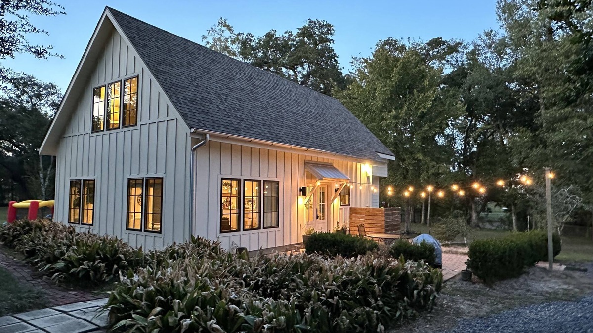 Lafayette Cottage | Fair Oaks Farmhouse