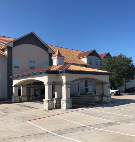 Cuero Hotel | FairBridge Inn & Suites Cuero