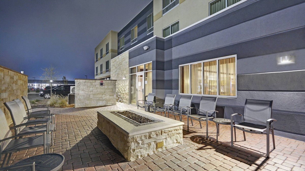 Richmond Hill Hotel | Fairfield Inn & Suites Savannah SW/Richmond Hill