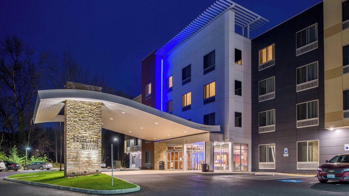 Eugene Hotel | Fairfield Inn & Suites by Marriott Eugene East/Springfield