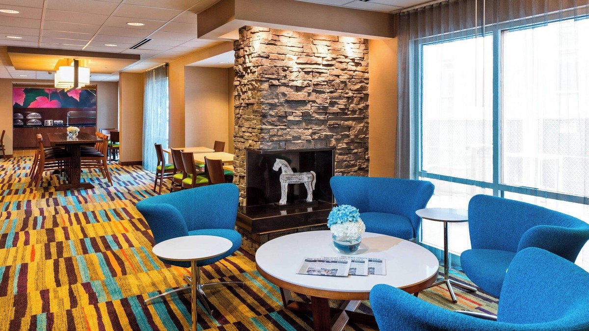 Buckhead Village Hotel | Fairfield Inn & Suites by Marriott Atlanta Buckhead