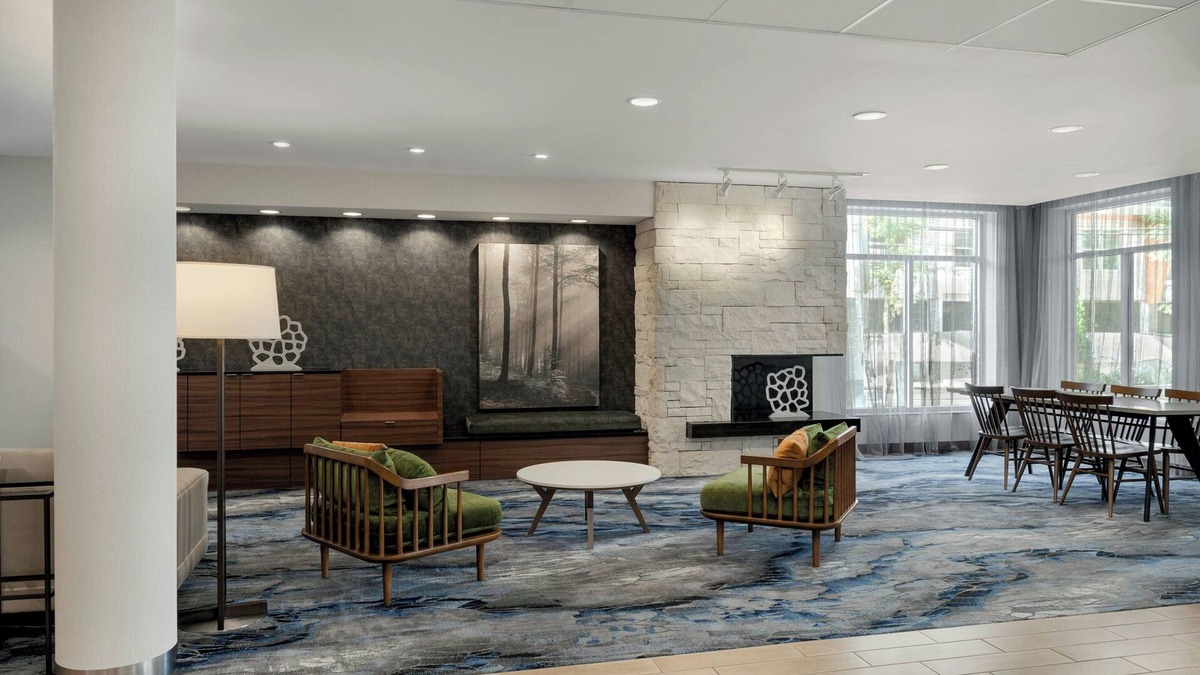 Clifton Heights Hotel | Fairfield Inn & Suites Cincinnati Uptown/University Area