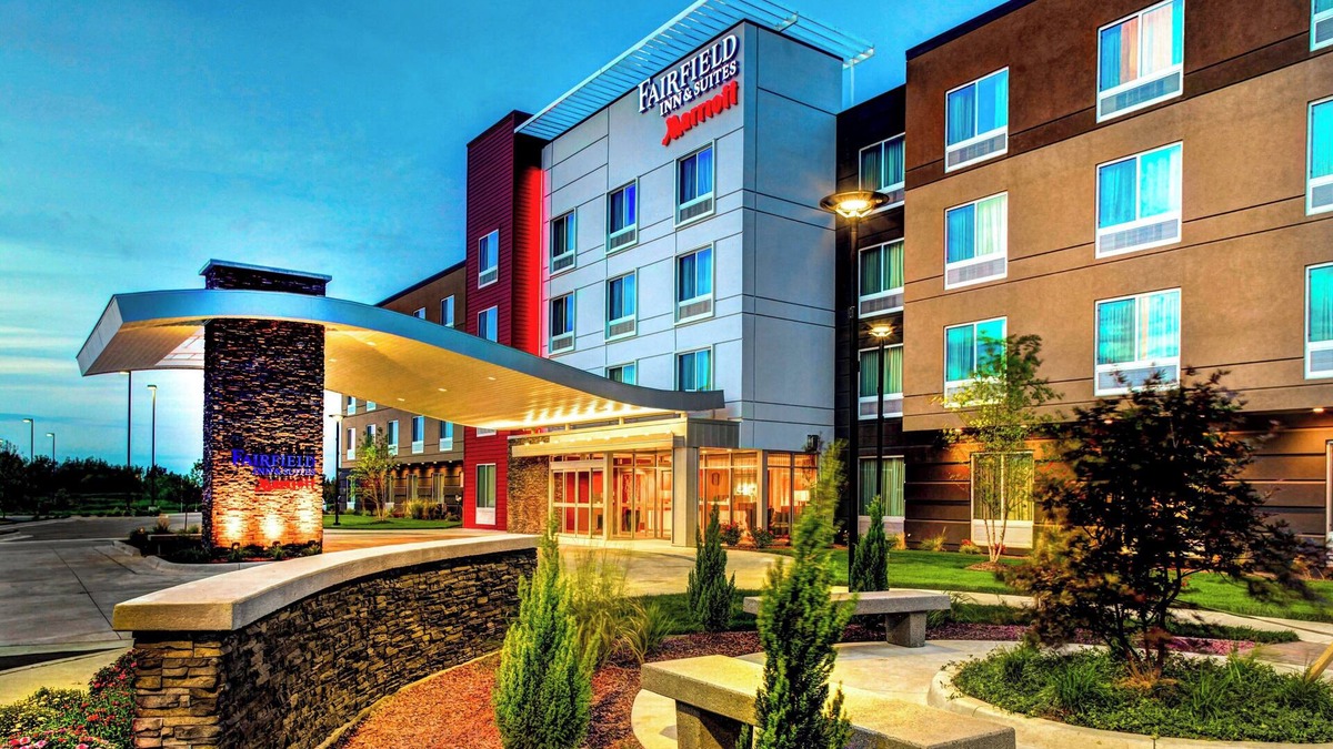Lansing Hotel | Fairfield Inn & Suites Lansing at Eastwood