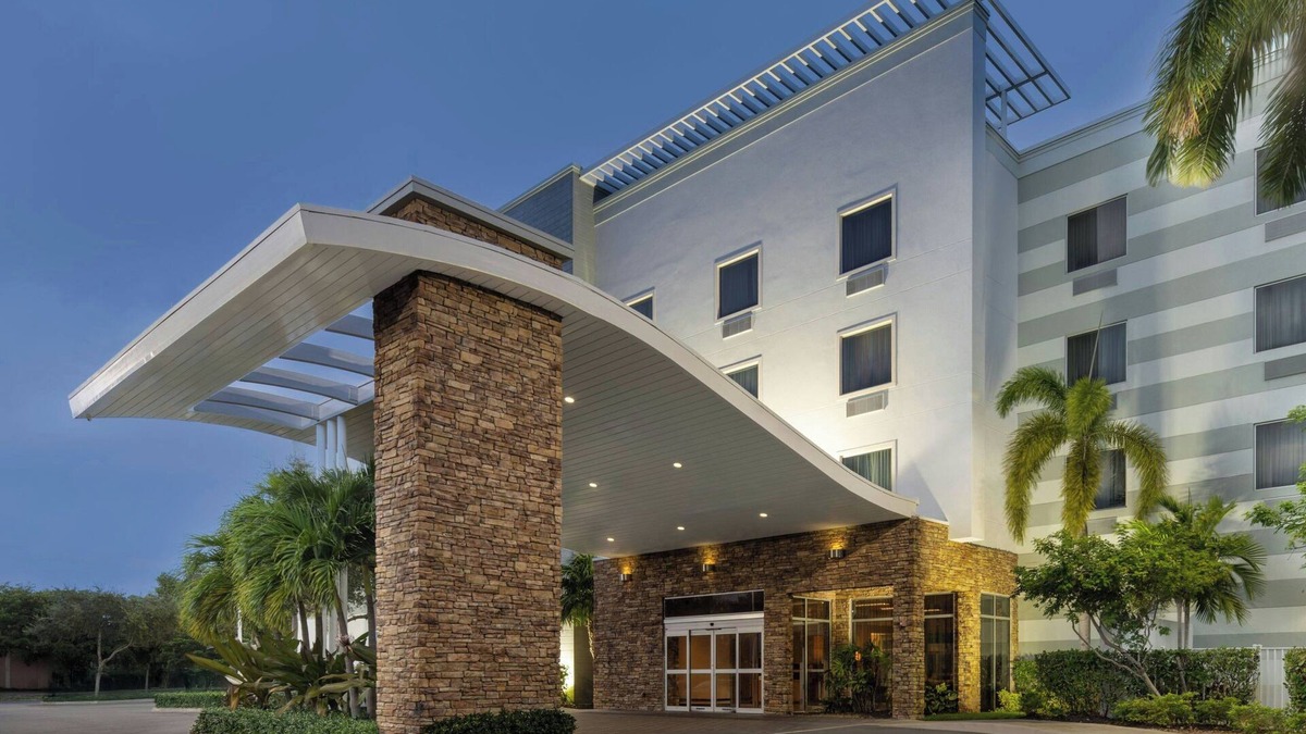 Delray Beach Hotel | Fairfield Inn & Suites by Marriott Delray Beach I-95