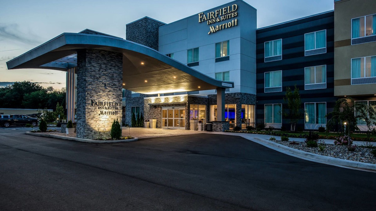 Stevensville Hotel | Fairfield Inn & Suites by Marriott St. Joseph Stevensville