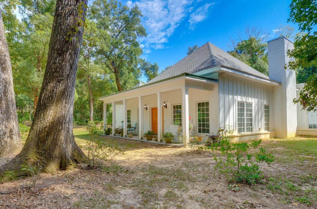 Fairhope House | Fairhope Cottage 2 Mi to Town and Pier!
