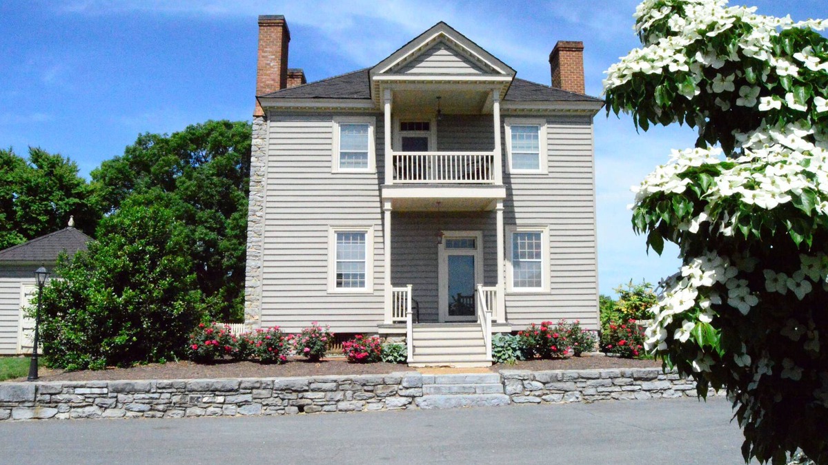 Front Royal House | Fairview House