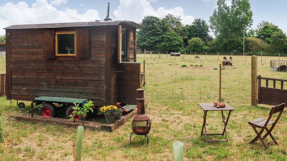 Attleborough Cottage | Falgate Shepherds Hut