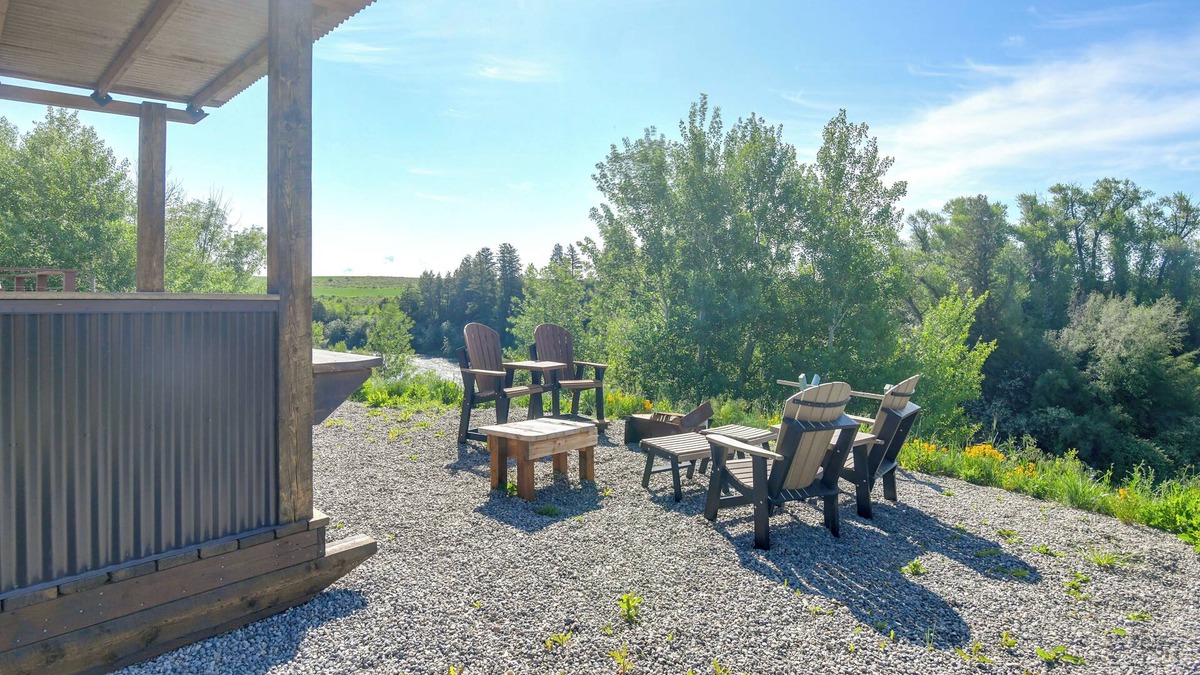 Ashton Cabin | Fall River Cabin Retreat: On-Site Fly Fishing!