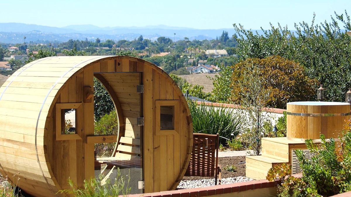 Fallbrook House | Fallbrook Retreat in the Heart San Diego Wine Country with Sauna + Cold Plunge
