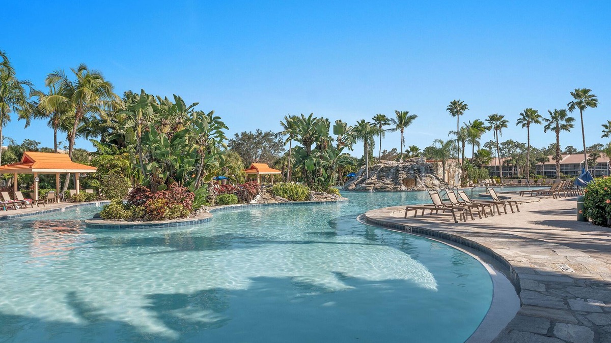 Naples Condo | Falling Waters 3 Bedroom Condo! FIRST FLOOR Resort Condo