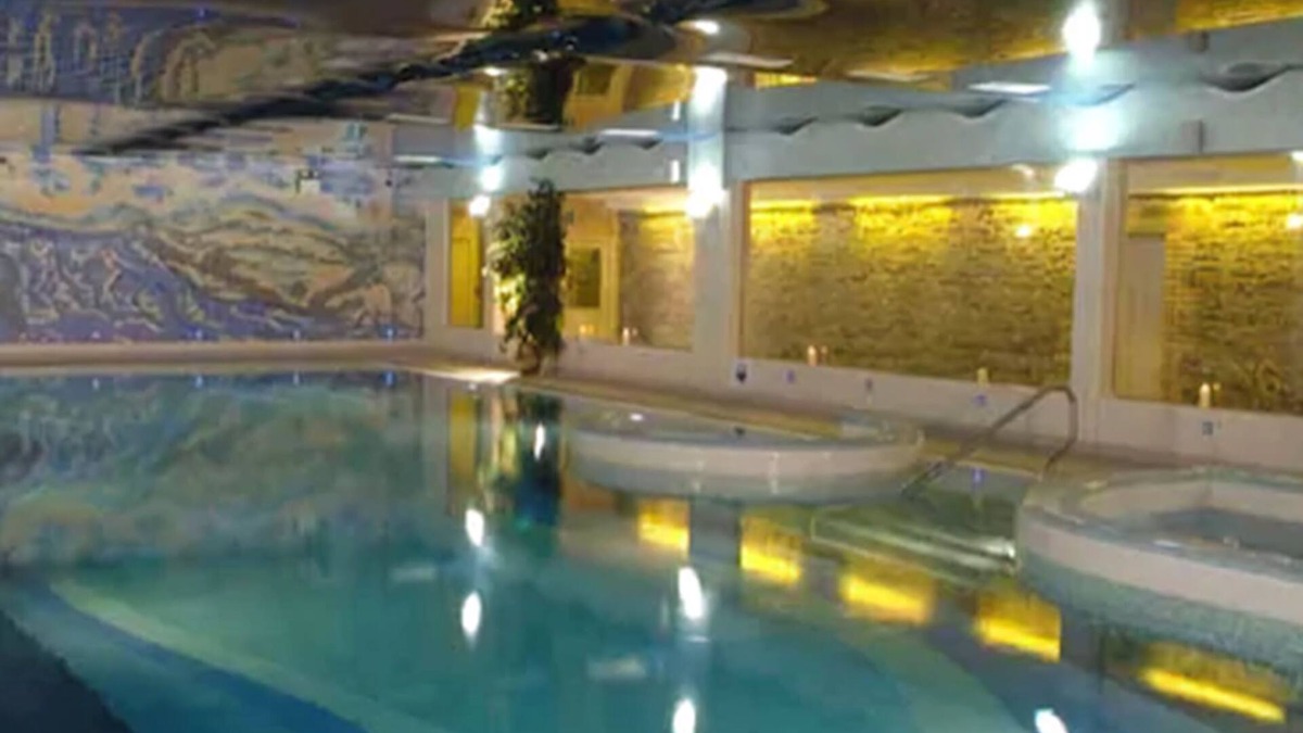 Ennistimon Hotel | Falls Hotel & Spa