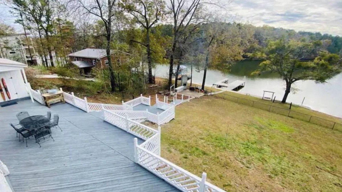 Cook Springs House | Families Love This Logan Martin Memory Maker