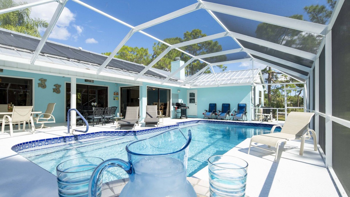 Hunt Club House | Families & Lrg Groups, Private Oasis, Heated Saltwater Pool-20-35 Min to Beaches