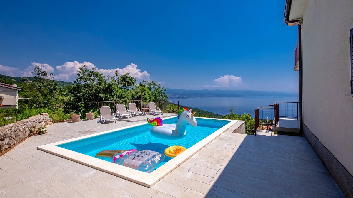 Opatija House | familly - friendly, quiet neighborhood, splendid view,