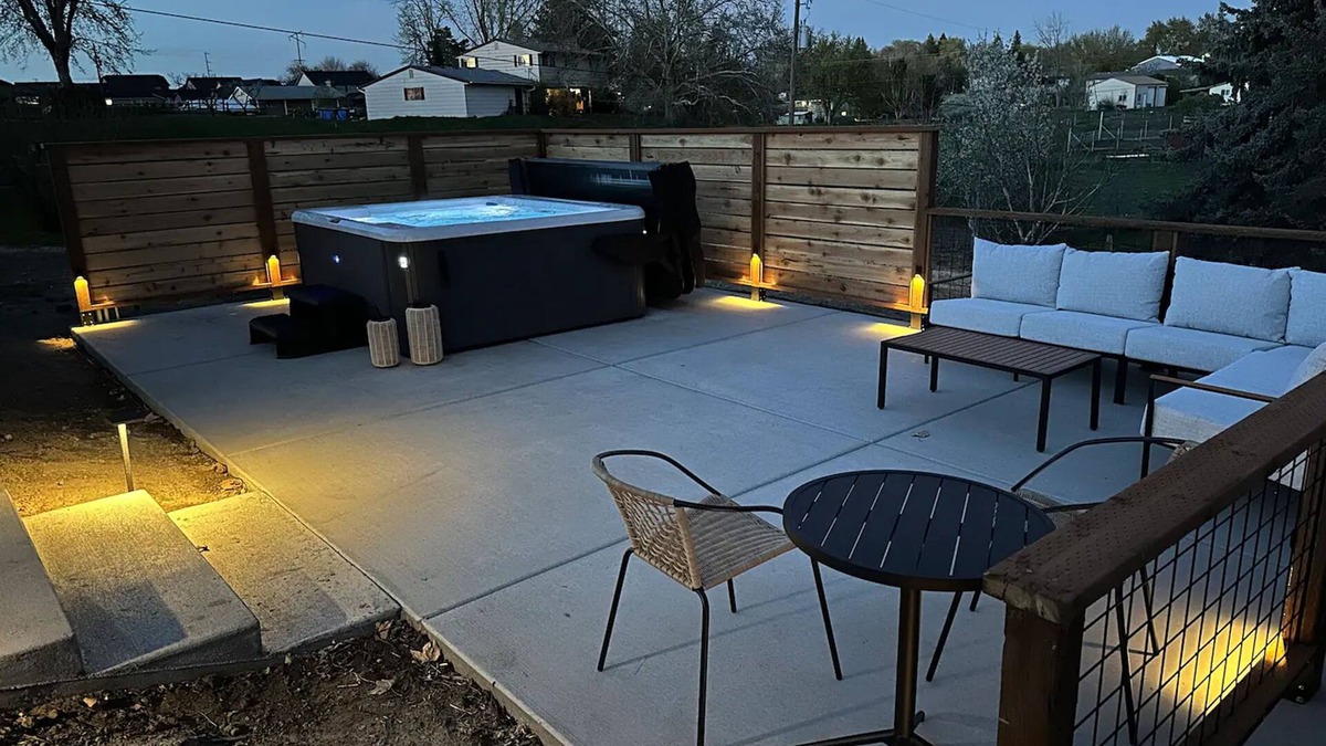 College Place House | Family and dog-friendly getaway with patio, firepit and private hot tub