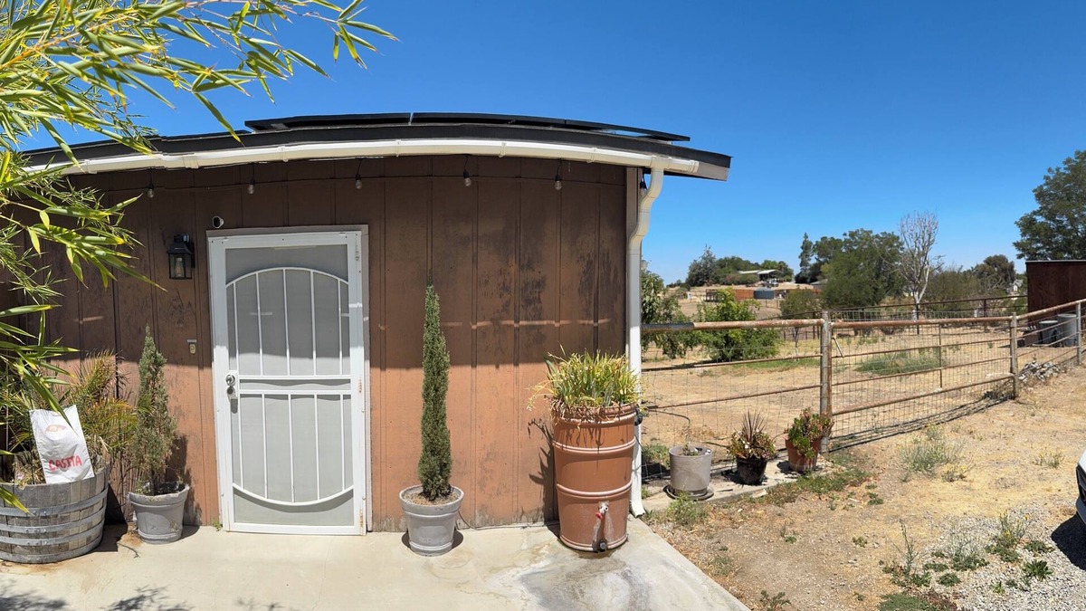 Paso Robles Apartment | Family and pet friendly Apartment carved out of a barn