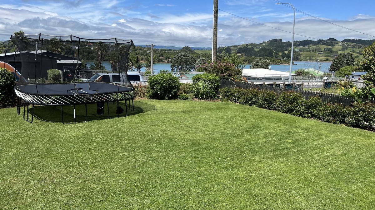 Raglan House | Family and Pet Friendly