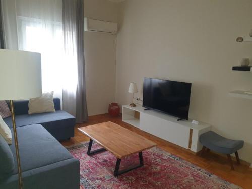 Dafni Apartment | Family Apartment “Atene”