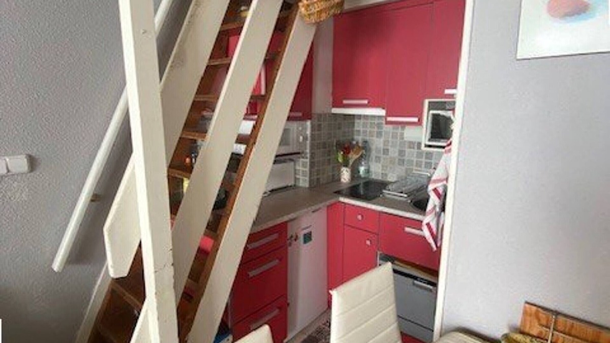 Arette Apartment | Family apartment for 6, direct slope access, balcony, parking, elevator