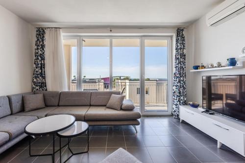 Sakës Apartment | Family Apartment with Resort Access Talea Coast