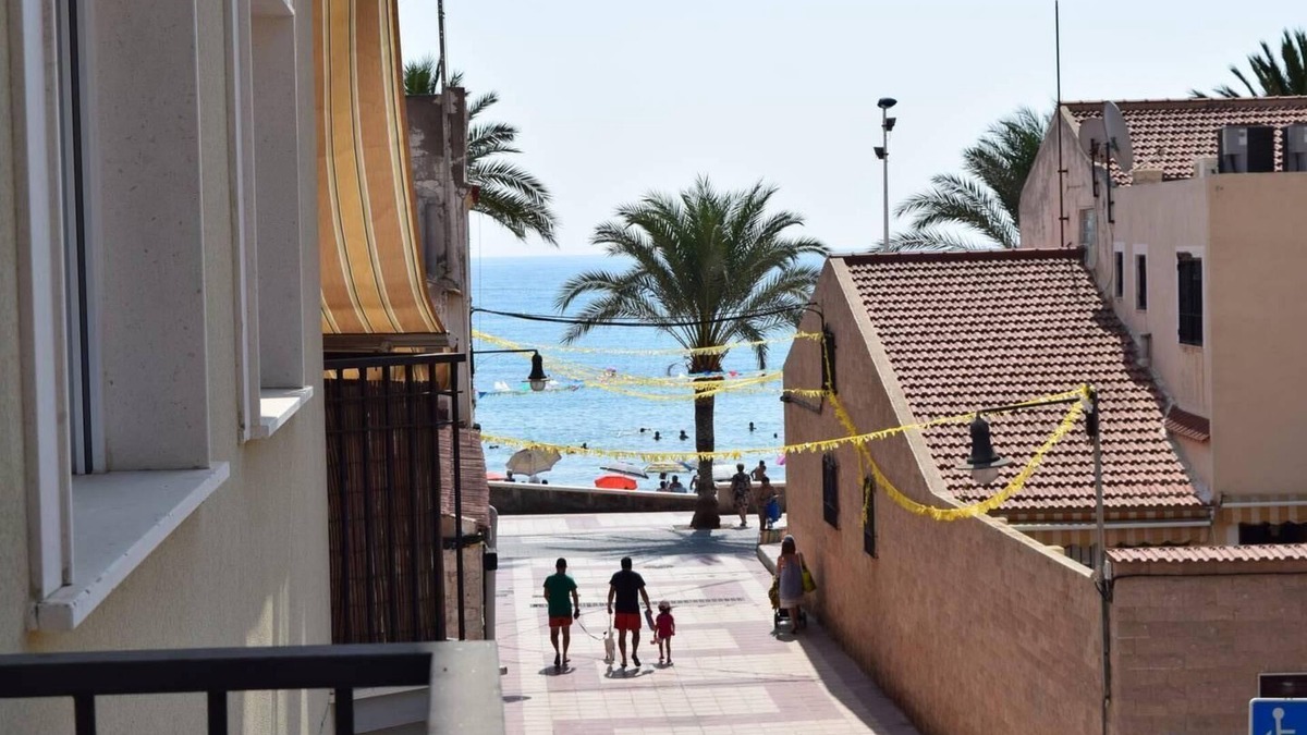 Coveta Fuma Apartment | Family beach apartment/Appartement de plage familial/Familienstrand Wohnung