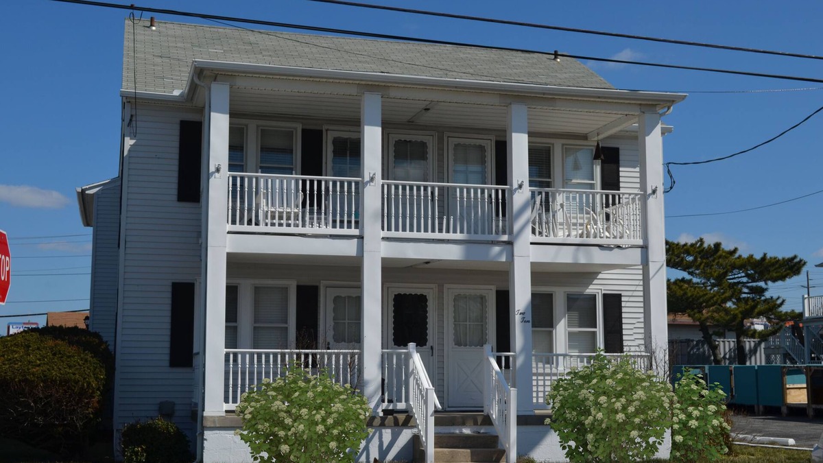 Ocean City House | Family beach home w/tons of room! 2 minutes to beach & boardwalk! 6-8 bedrooms