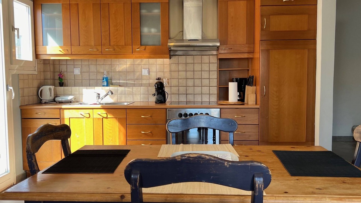 Alimos Apartment | Family Beachfront Apartment in the Athenian Riviera