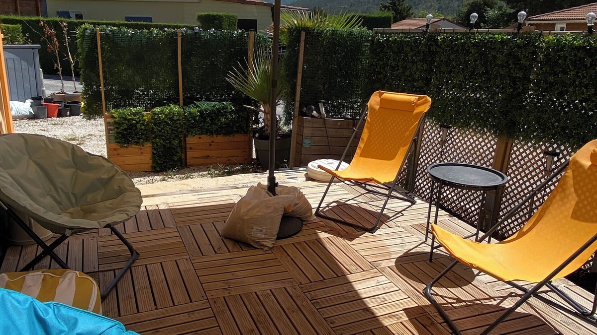 Castellane Ski Chalet | Family chalet with hot tub 5 minutes from azure lake with beach