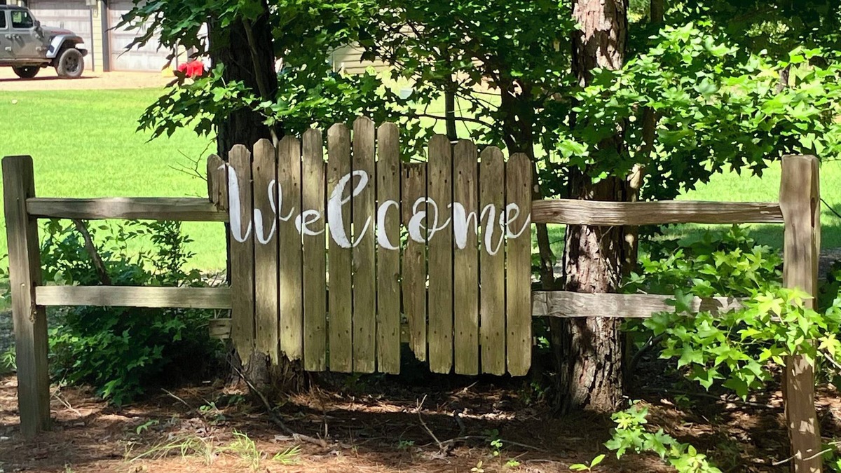 Quitman Cabin | Family/Church Small Group Cabin Retreat & Country Resort - 5 Cabins/3 Rooms