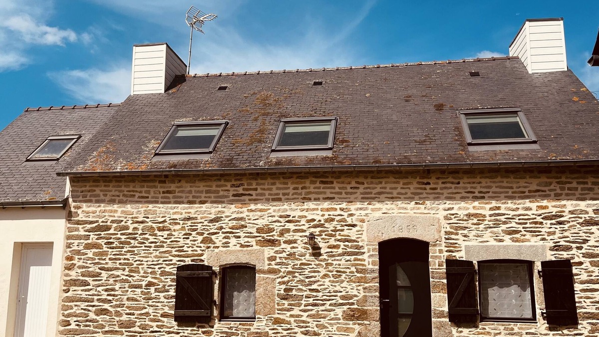 Clohars-Carnoet House | Family cottage 800m from the beach, with shared pool! Ideal for families!