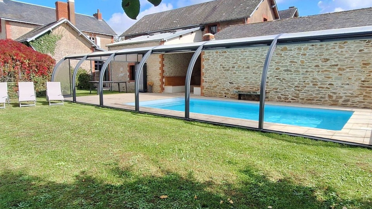 Lege Cottage | Family cottage with heated pool in Legé