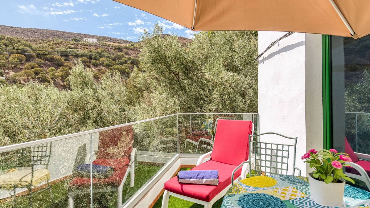 Temisas House | Family cotttage among olive