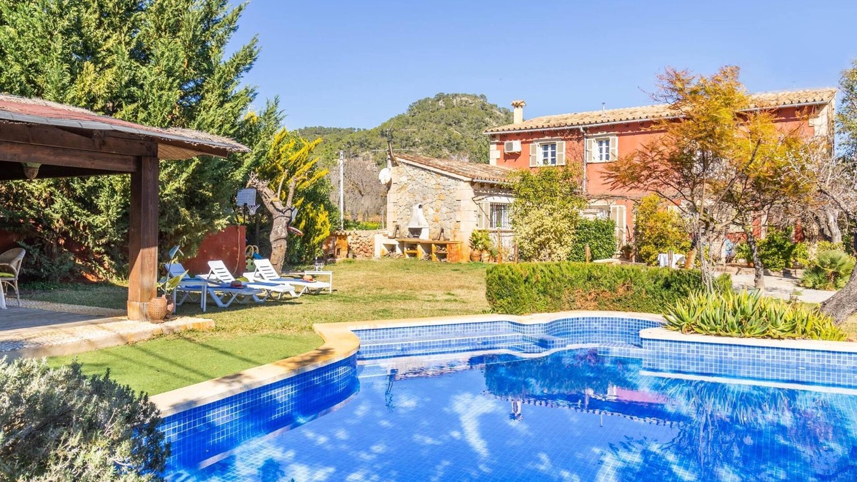 Andraitx Villa | Family Country House With Pool. For Up to 6 Guests In Port D'Andratx.