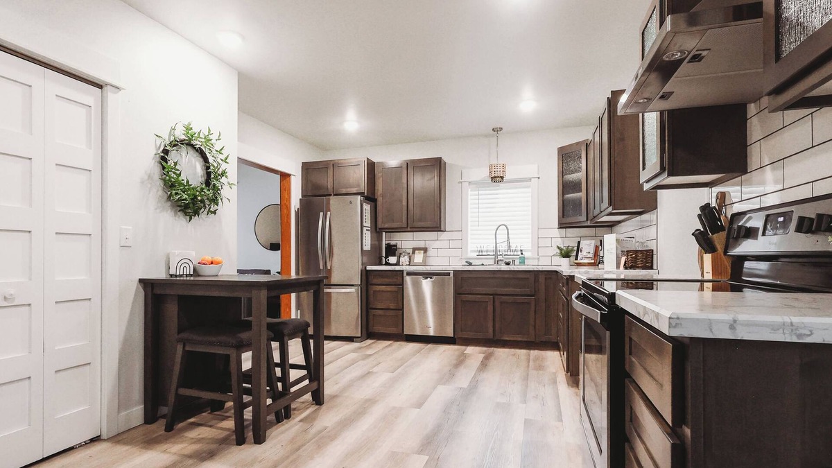 Detroit Lakes House | Family & dog friendly; 5 min walk to beach, bars, downtown, restaurants and park