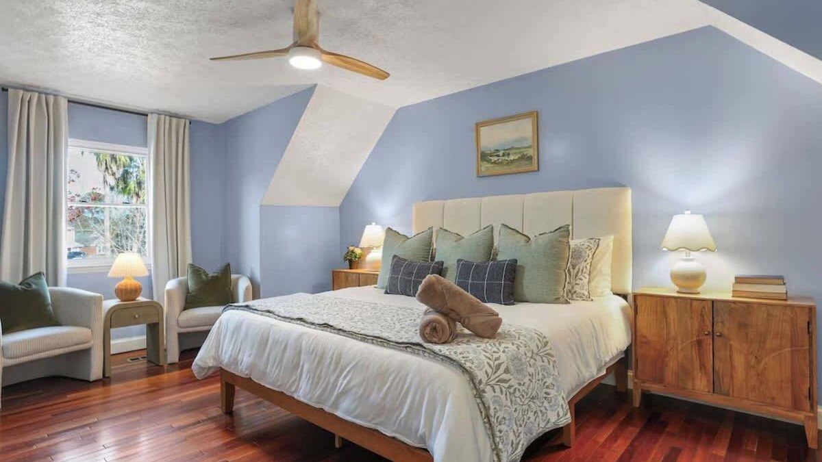 Whitemarsh Island House | Family & dog-friendly house w pool & entertainment