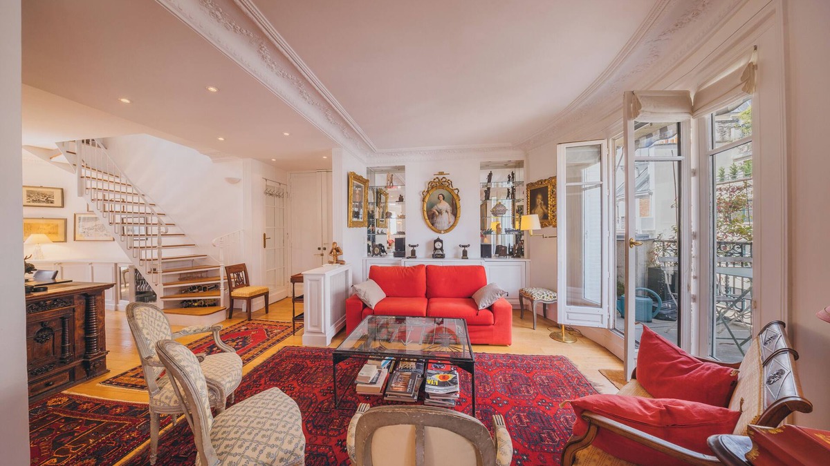 Passy Apartment | Family Dupleix A/C balcony Eiffel Tower View