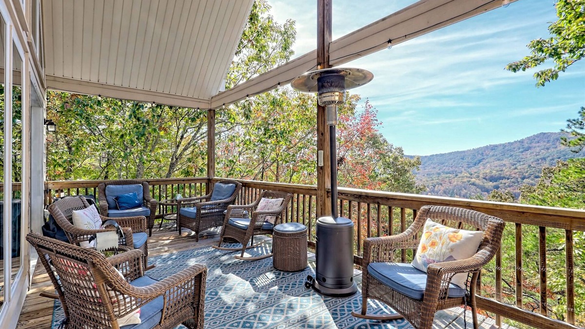 Clayton House | Family Escape w/Views | Golf | Firepit | Game Room