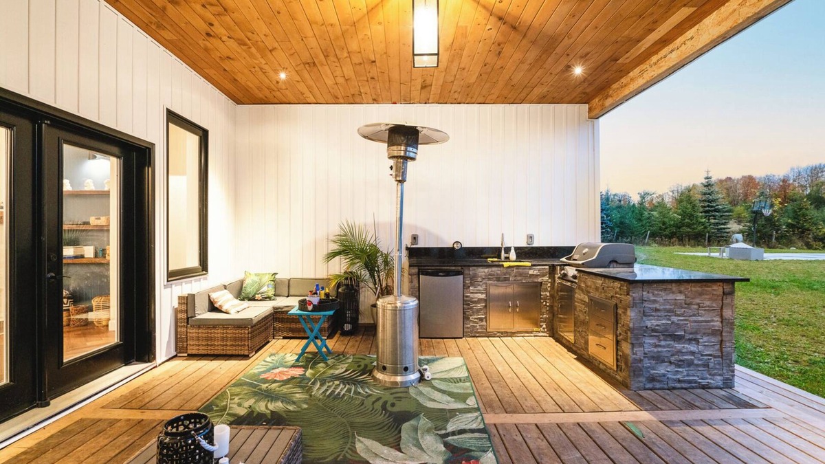 West Grey House | Family Farm house Resort