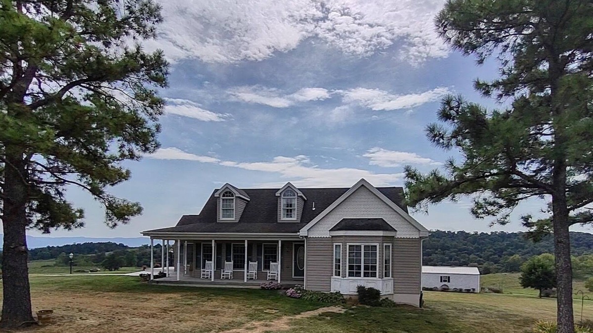 Timberville Other | Family Farm with Mountain Views