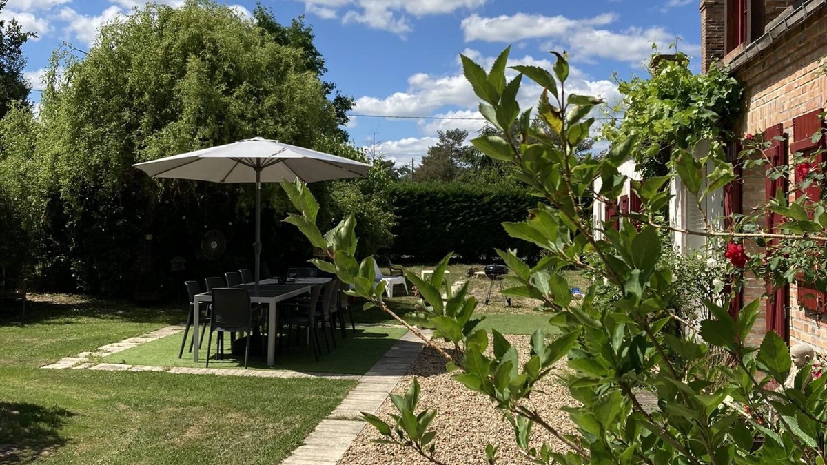 Neuvy-en-Sullias House | Family farmhouse, 2 hectares, in the heart of Sologne