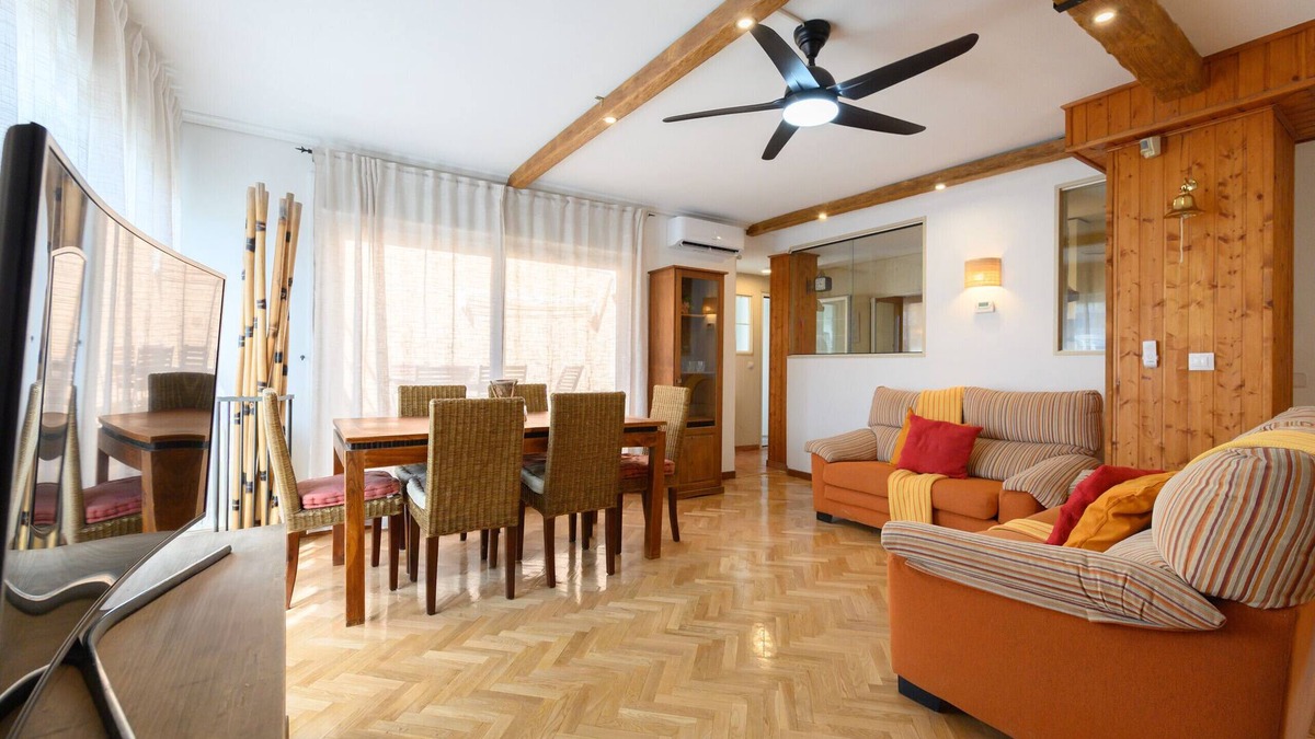 Villa de Vallecas Apartment | Family Flat with Terrace and Swimming Pool in Private Urbanisation- Madrid