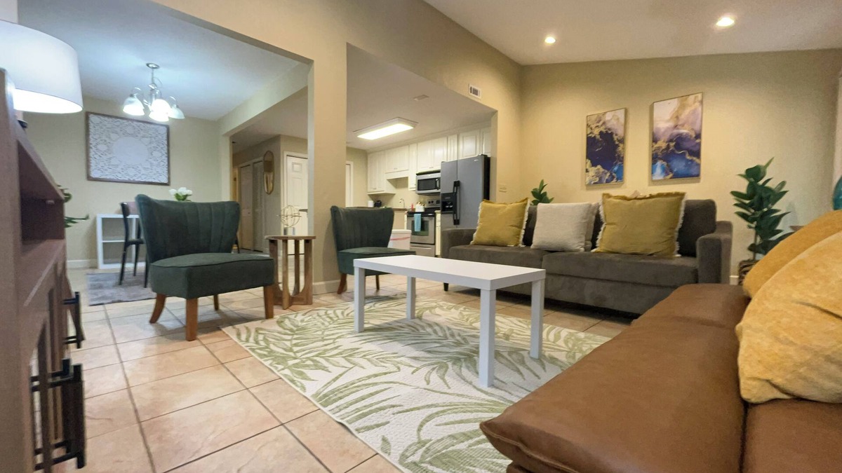 Valdosta House | Family-Friendly 3BR Retreat · Free Parking · Quiet & Safe Area