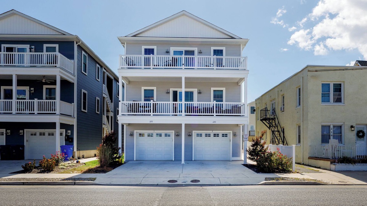 Wildwood Condo | Family Friendly 4-bedroom condo in Wildwood with a FERRIS WHEEL VIEW