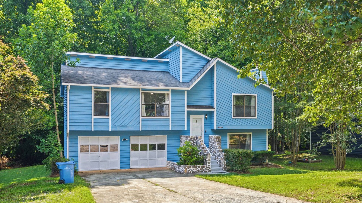 Mint Hill House | Family-Friendly 4BR Home in Mint Hill – Safe, Spacious & Serene!