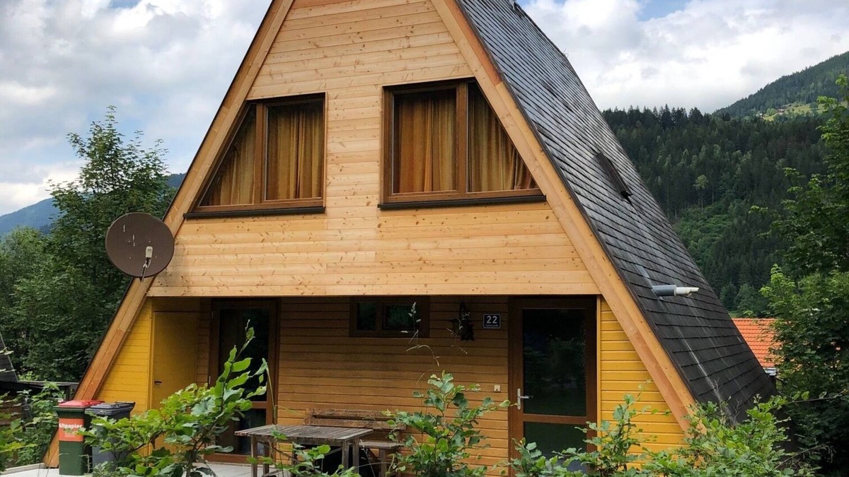 Afritz am See House | Family-friendly A-frame house in the lake and bike paradise of the Nockberge